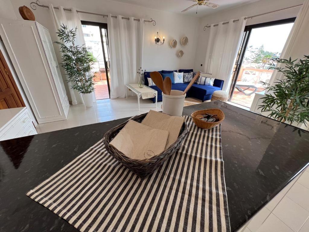 Paradise Seaview Apartment アデヘ エクステリア 写真