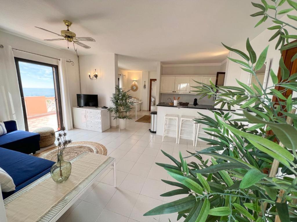 Paradise Seaview Apartment アデヘ エクステリア 写真