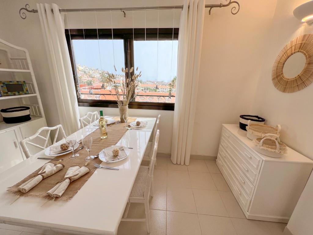 Paradise Seaview Apartment アデヘ エクステリア 写真